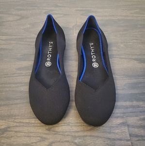 Black Solid Rothys Flats